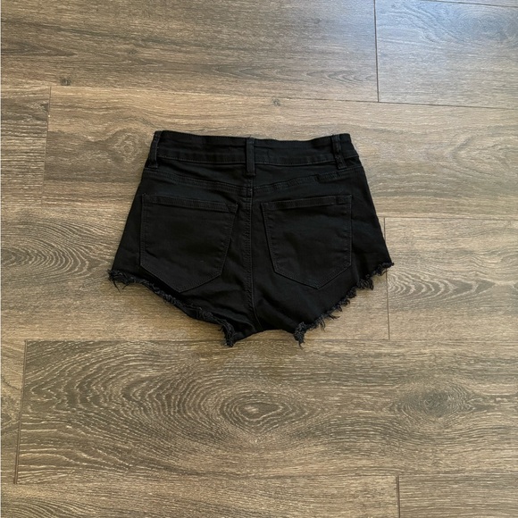 KanCan Women’s Shorts - Picture 2 of 2